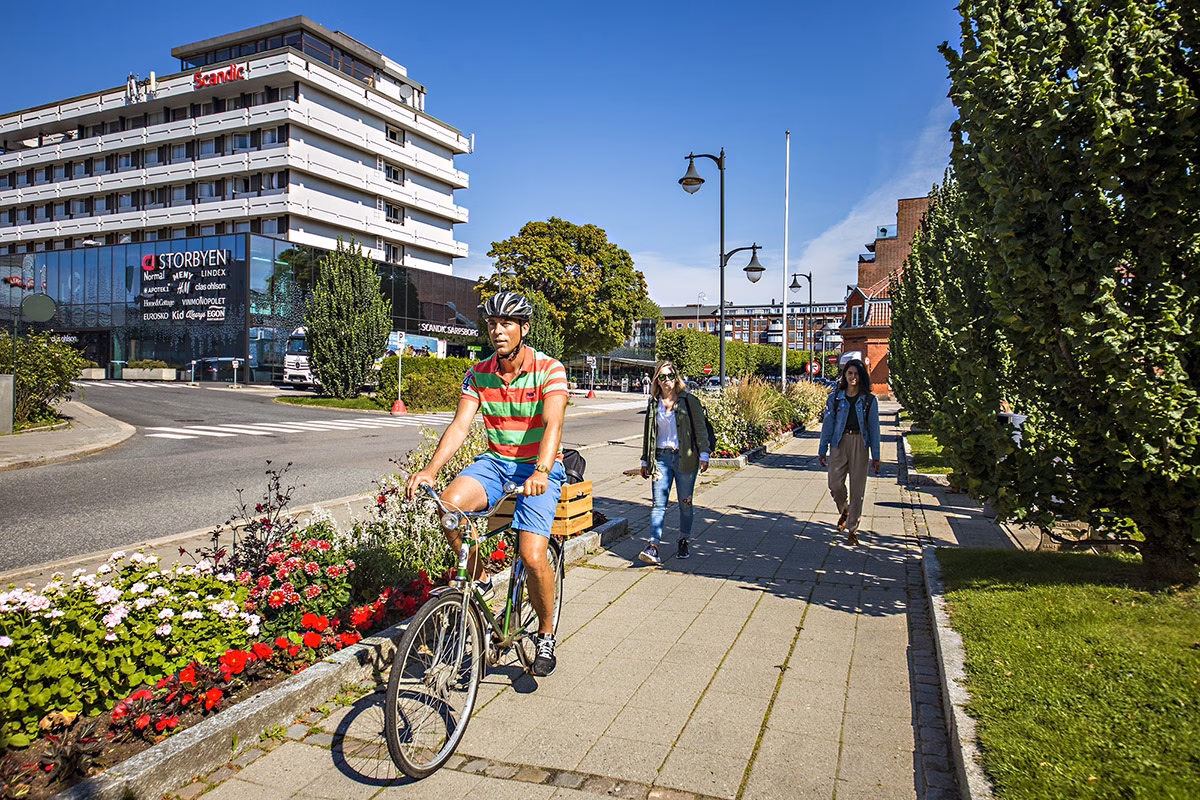 Blir du med på sykkeltur i byen?